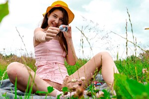 Orgasming surrounded by flowers
